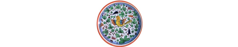Ceramic decorative plate with Arabesco pattern